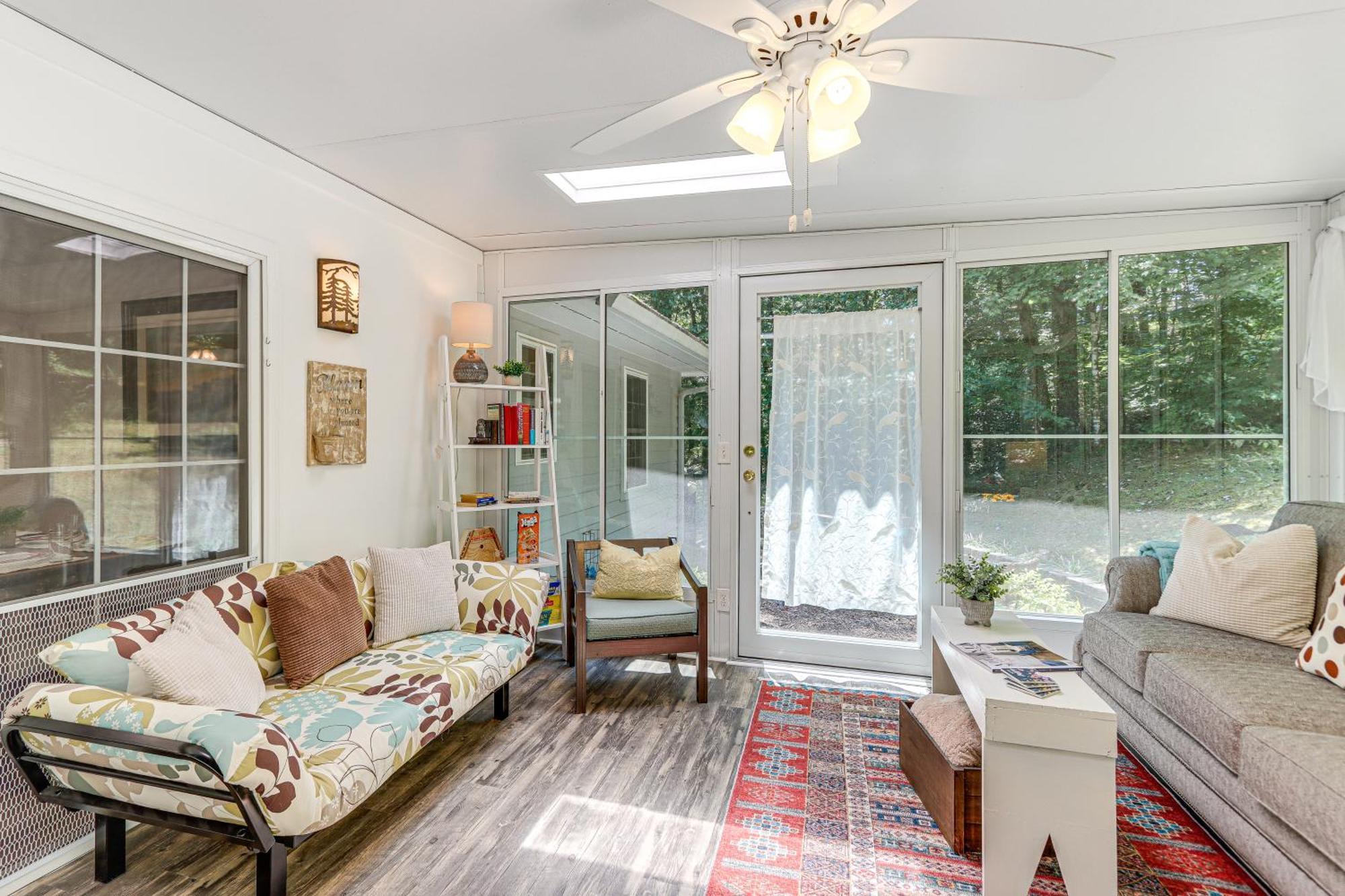 Pet-Friendly Home With Hot Tub In Blue Ridge! Dış mekan fotoğraf
