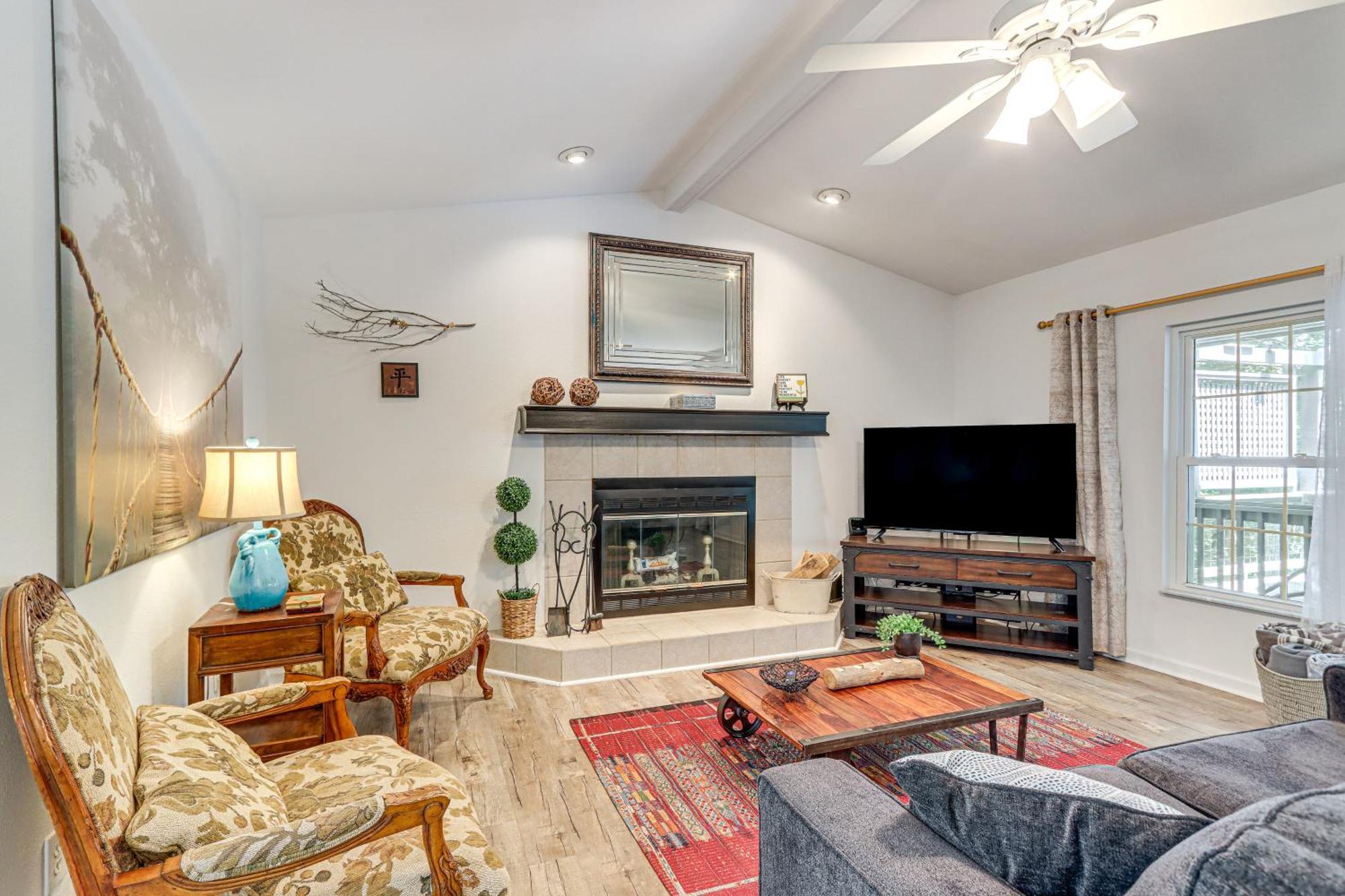 Pet-Friendly Home With Hot Tub In Blue Ridge! Dış mekan fotoğraf